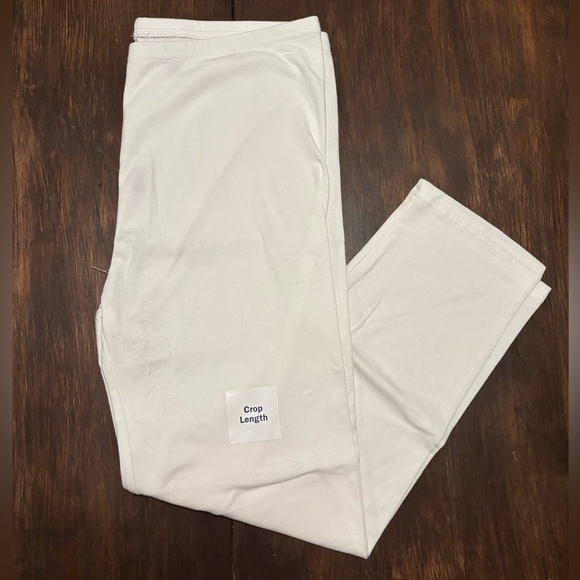 Old Navy Other - Old Navy White Girls’ Cropped Leggings
